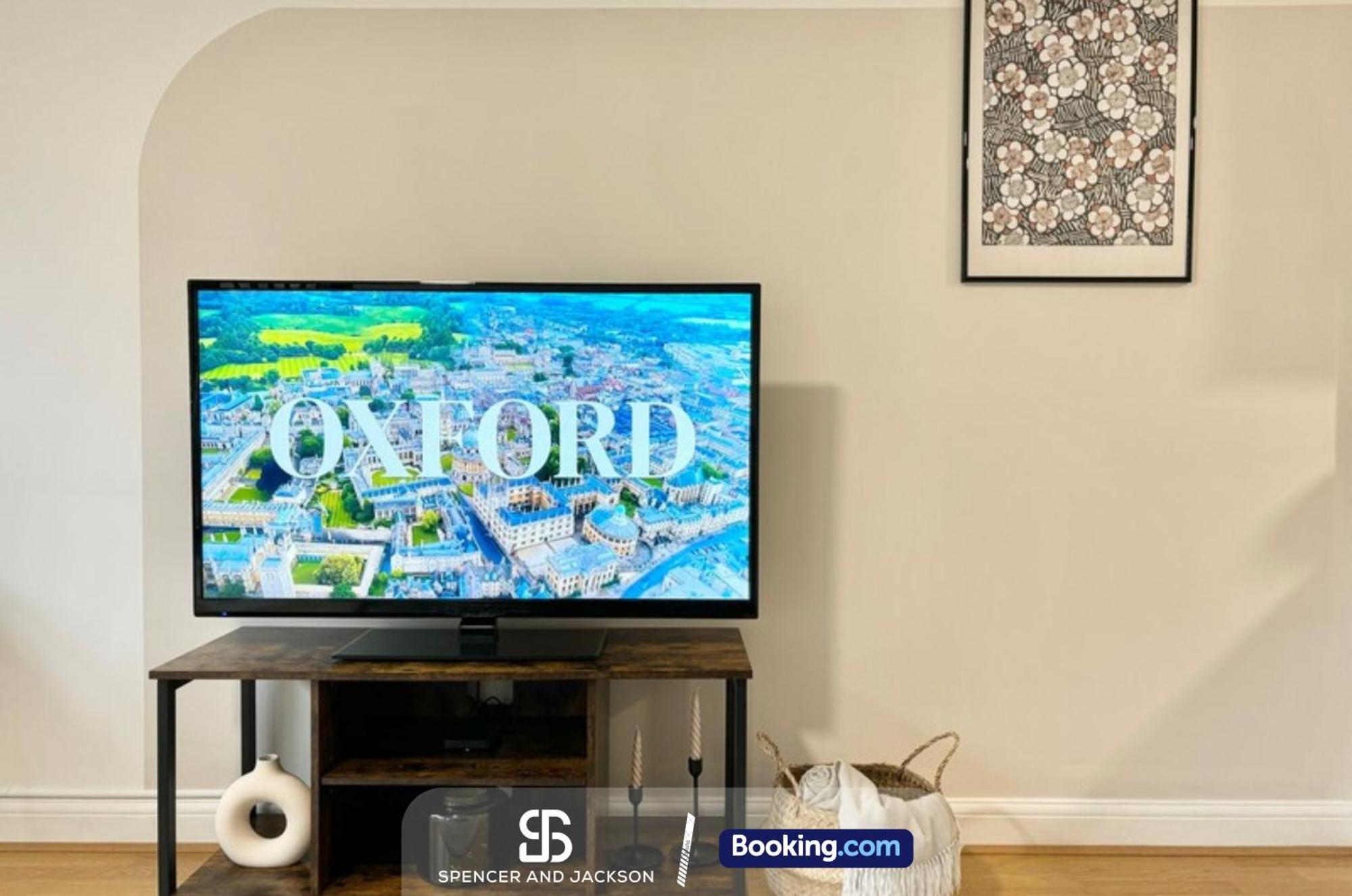 1 Bedroom City Centre Apartment Near The University And Bodleian Library By Spencer And Jackson Short Lets & Serviced Accommodation Оксфорд Экстерьер фото